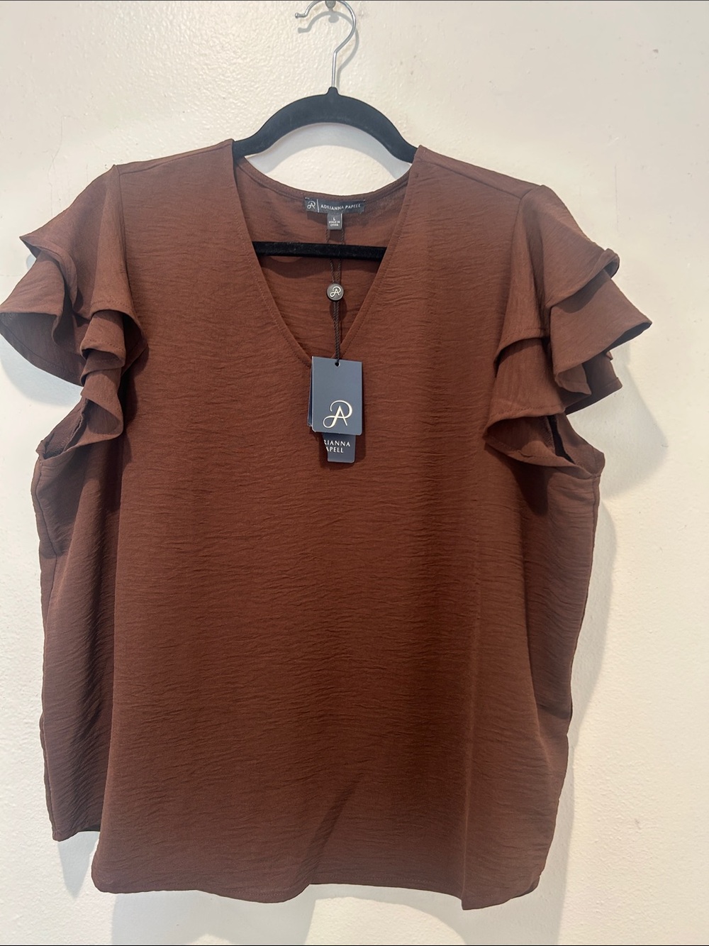 Adrianna PapellWomen's Brown Ruffle Sleeve V-Neck Top